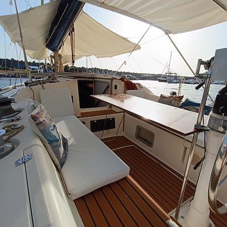 Dormire In Barca A Vela มาราเตอา ภายนอก รูปภาพ